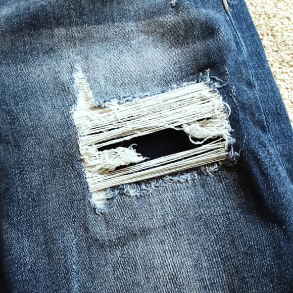 NWT Risen High-Rise Wide-Leg Crop Jeans 9/29 Patched Distressing RDP5716 - Picture 3 of 13